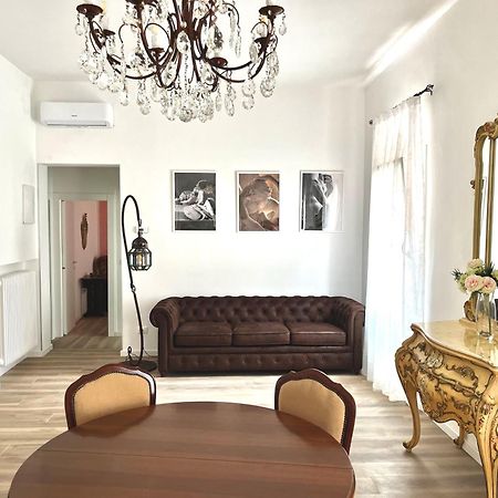 Airoldi Palace Apartment คิออกเจีย ภายนอก รูปภาพ