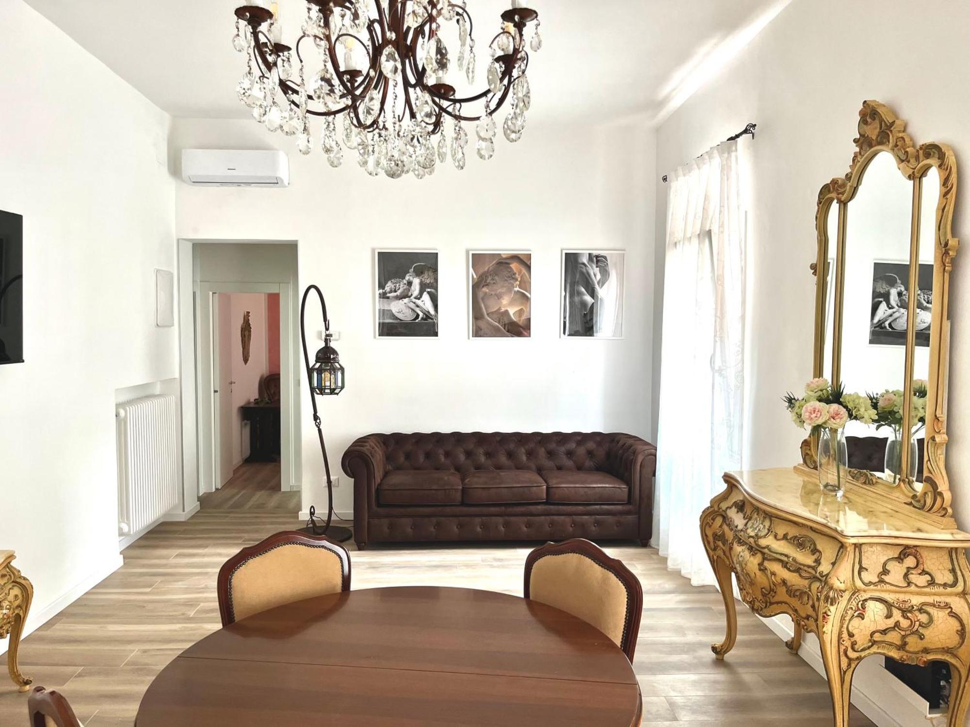 Airoldi Palace Apartment คิออกเจีย ภายนอก รูปภาพ