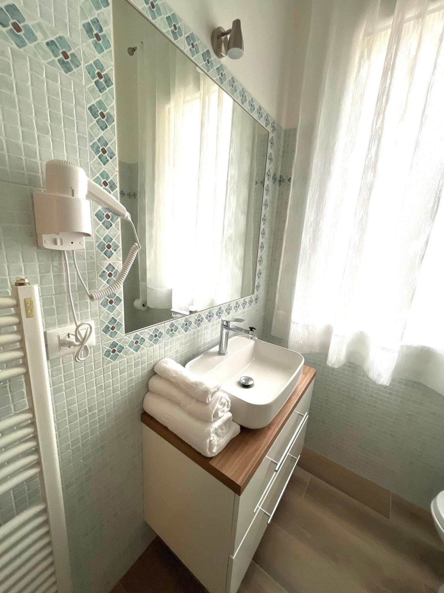 Airoldi Palace Apartment คิออกเจีย ภายนอก รูปภาพ